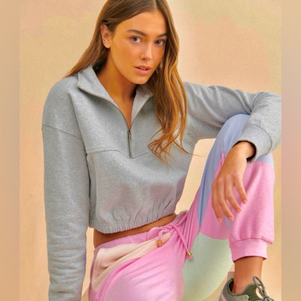 NIA Revolve half zip cinched Pullover Size Large Gray